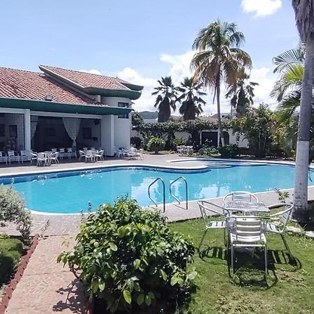 Casa Frasser Honda  Esterno foto